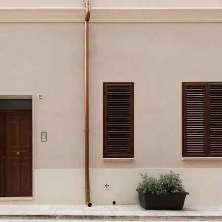 Lori ブリンディジ