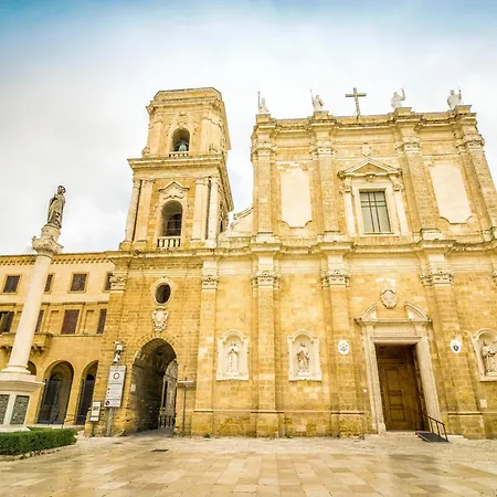 Hotel apartamentowy Lori