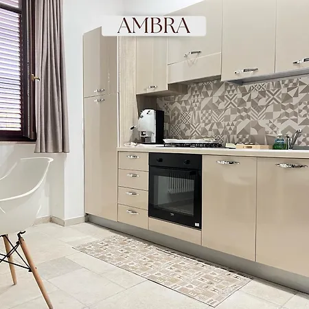 Lori ブリンディジ